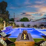 Beautifully Designed Home W Pool For Families And Groups